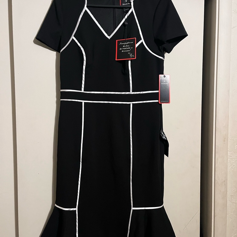 NWT Focus By Shani‎ Black Flounce Dress with White Contrast Trim Size 6